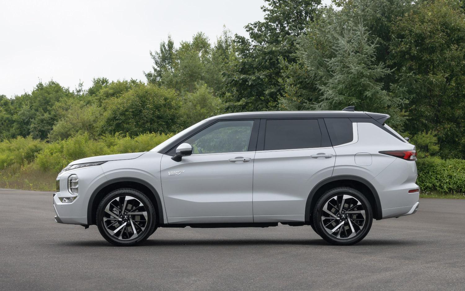 2023 Mitsubishi Outlander PHEV available for rent in Richmond and Surrey, BC